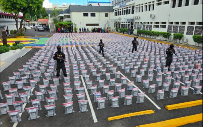 Contenedor con 9.5 toneladas de cocaína decomisado en República Dominicana transitó por Honduras