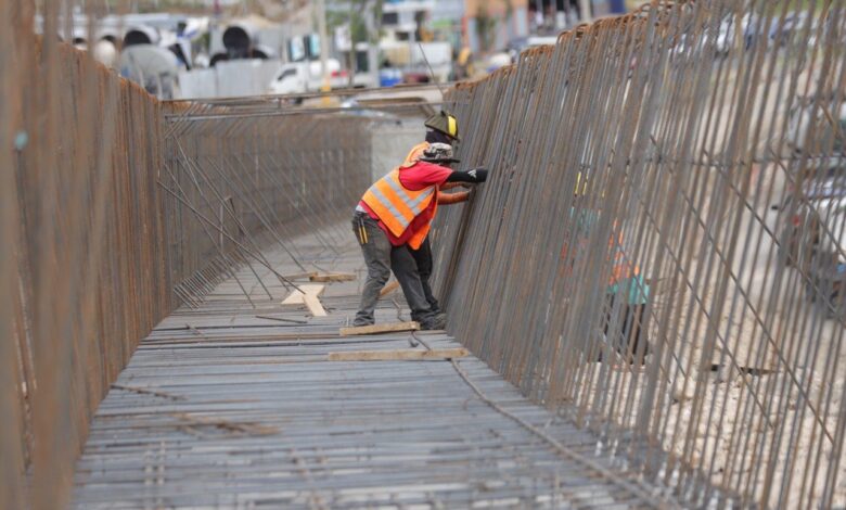 Avanza construcción de vigas para puente a desnivel en rotonda hacia Mateo y Lepaterique