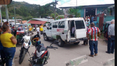 Tres muertos, incluidos dos menores, en accidente vial