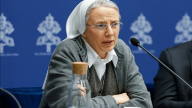 El papa nombra por primera vez a una mujer como prefecto de un Dicasterio del Vaticano