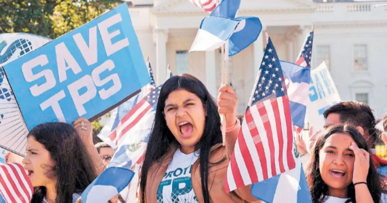 Migrantes confían en una última acción de Biden para ampliar el TPS antes de dejar el cargo