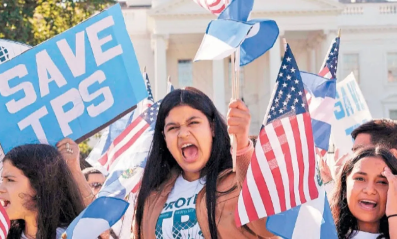 Migrantes confían en una última acción de Biden para ampliar el TPS antes de dejar el cargo