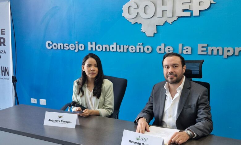 Industria azucarera de Honduras ofrece empleo a compatriotas retornados