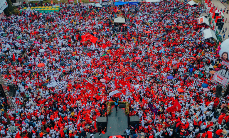 Rixi Moncada cierra su campaña en San Pedro Sula