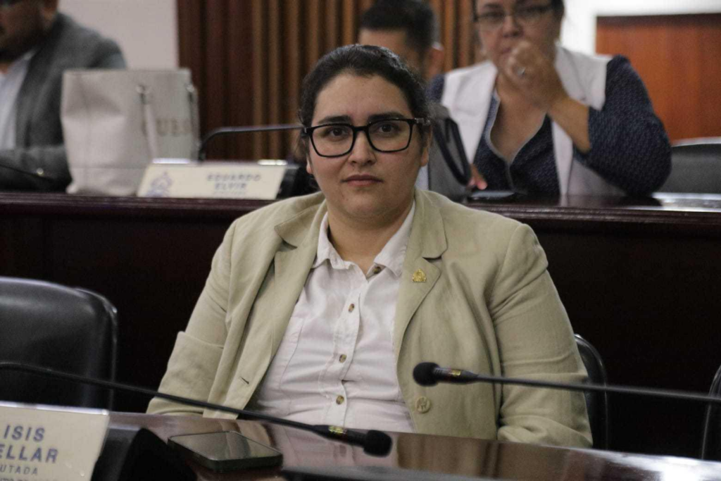 Gabriela Alejandra López Dubón.